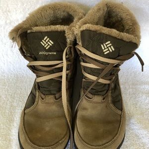 Columbia boots